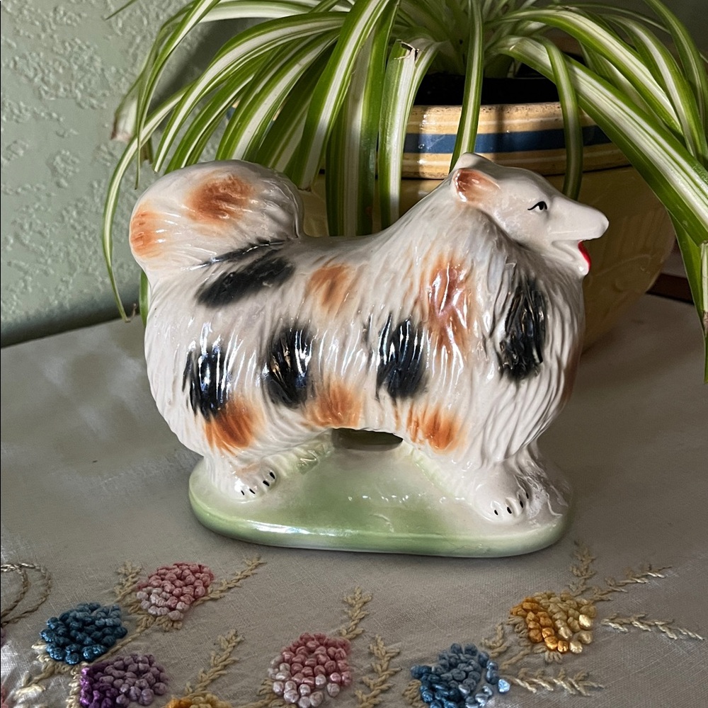 Vintage Collie Dog Figurine Hand-Painted Ceramic Brazil 1960s-70s Sheltie
